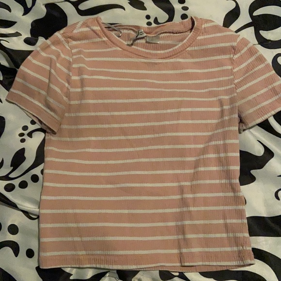 Pink and white cropped top - Picture 1 of 2